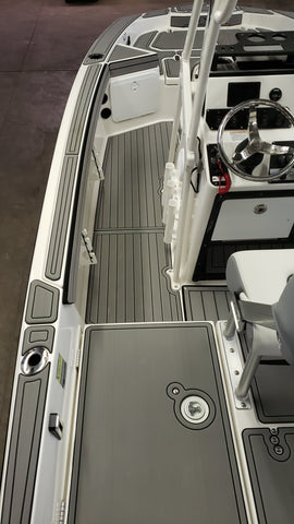 19ft FSH 2019-Current MY / Smoke Gray SeaDek (Marine Mat equivalent: Slate Gray) / 2 Inch Teak w/ Pinline Style