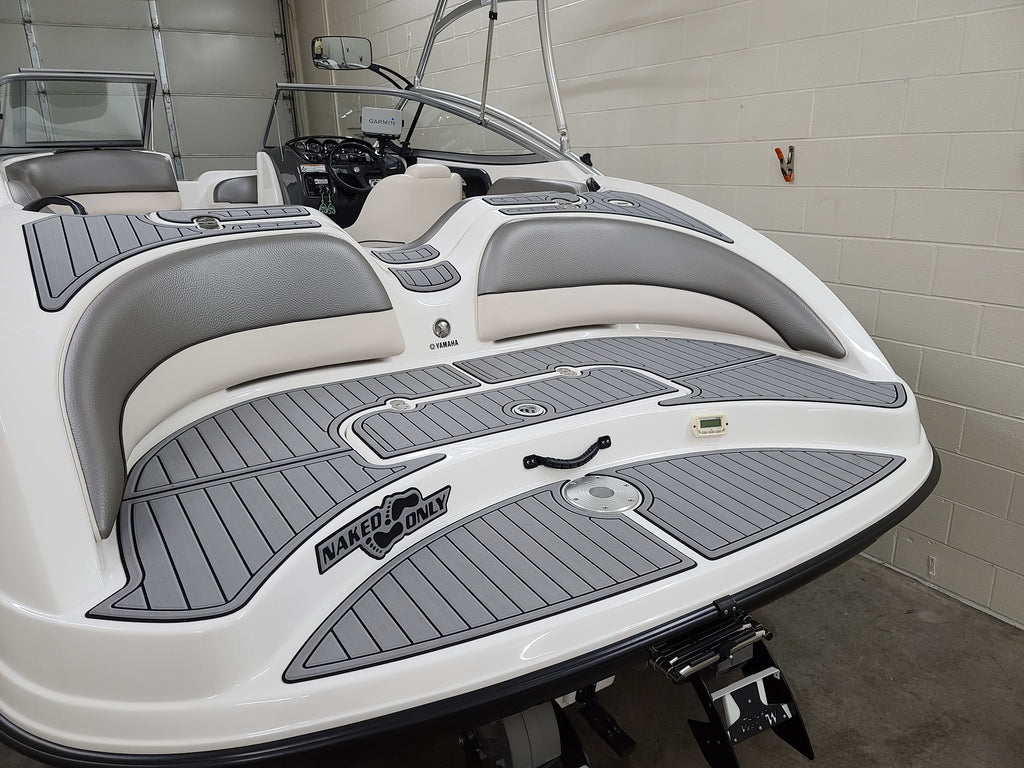 SeaDek Storm Gray over Black / 2 Inch Teak (Marine Mat closest match is Slate Gray over Black)