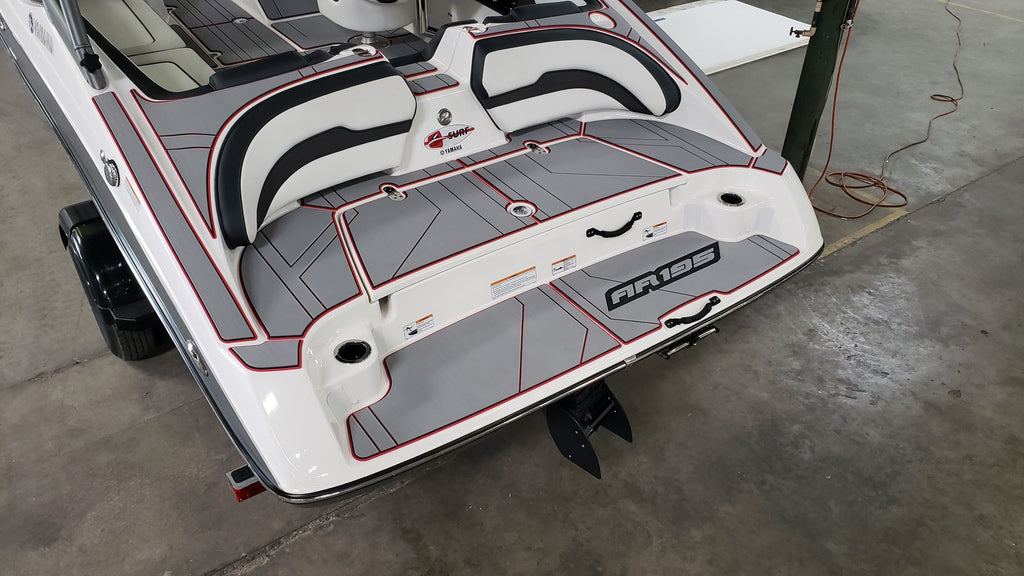 Tri-Color Marine Mat for Yamaha 19 Foot Sport Boats (2012-18 MY