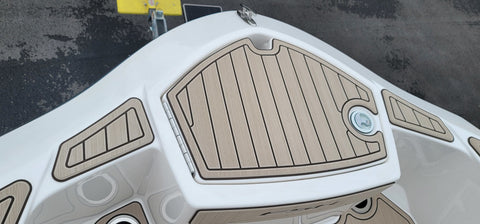 25ft FSH 21-Current MY / Champagne over Espresso Brushed Laser / 2 Inch Teak