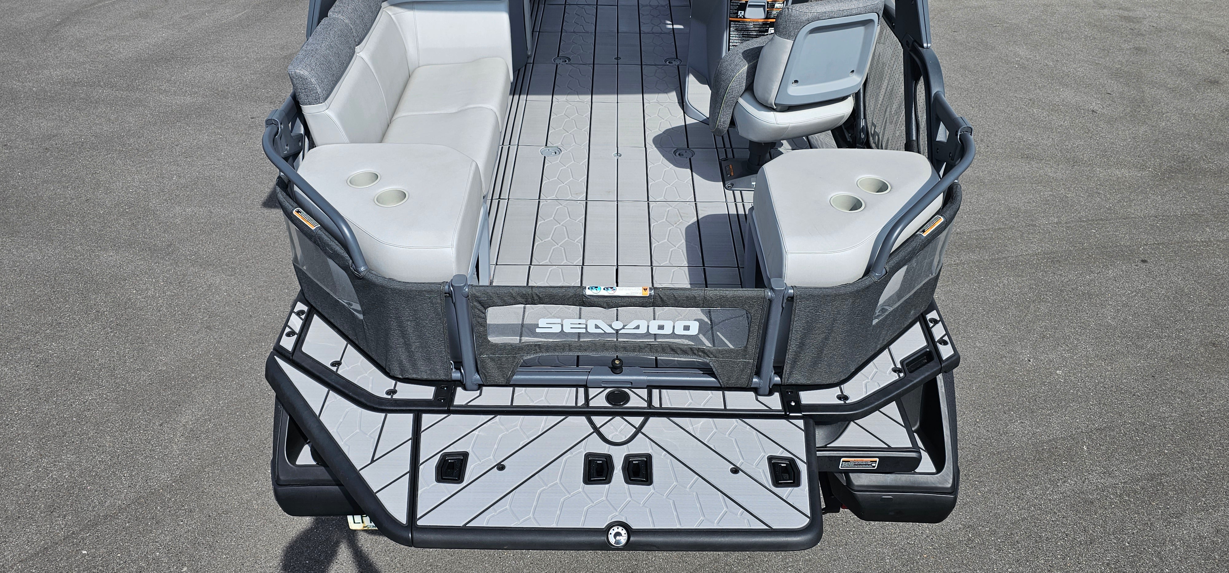 【新品】JETPILOT　ジェットパイロット　フロアマット　約40×90 新品】JETPILOT ジェットパイロット フロアマット 約40×90 新品