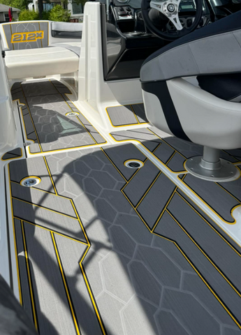 Dragon Scales / Slate over Black over Yellow / 212X