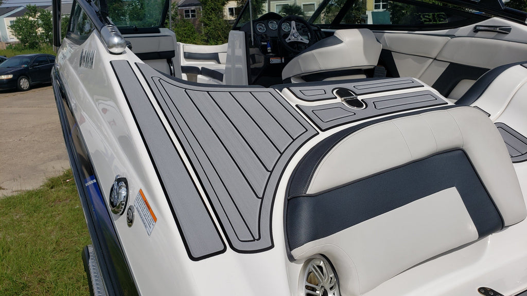 SeaDek Storm Gray over Black / 2 Inch Teak (Closest Marine Mat match is Slate Gray over Black)