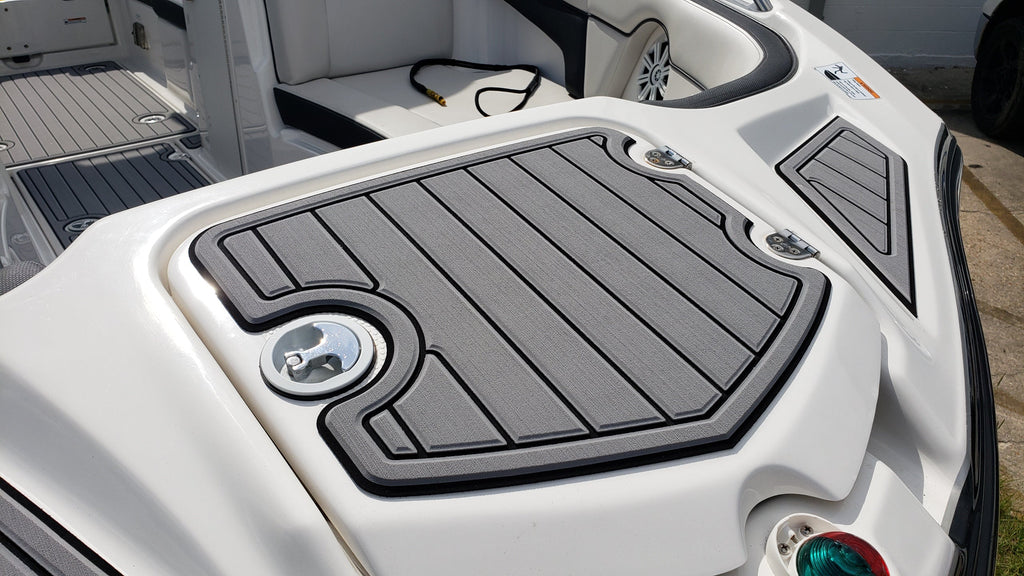 Marine Mat Anchor Locker Mat for Yamaha 21 Foot Sport Boats (2012-2016)