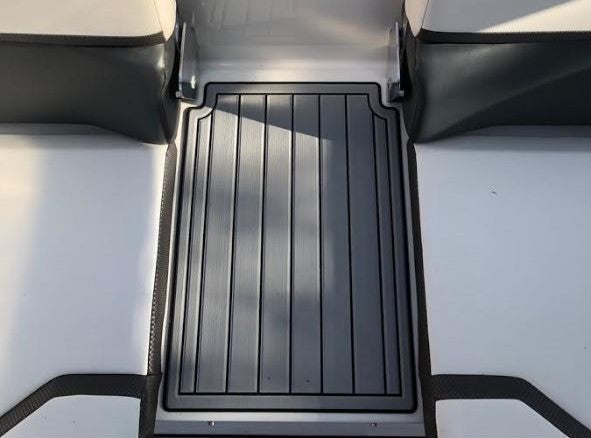 Marine Mat Engine Step Over Large for Scarab 215 (2015-Current MY)